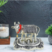 Decorative Metal Cow & Calf Idol – Kamdhenu Statue for Pooja Room, Home Décor & Office Desk | Vastu Showpiece for Diwali & Housewarming Gifting (Golden / Silver)