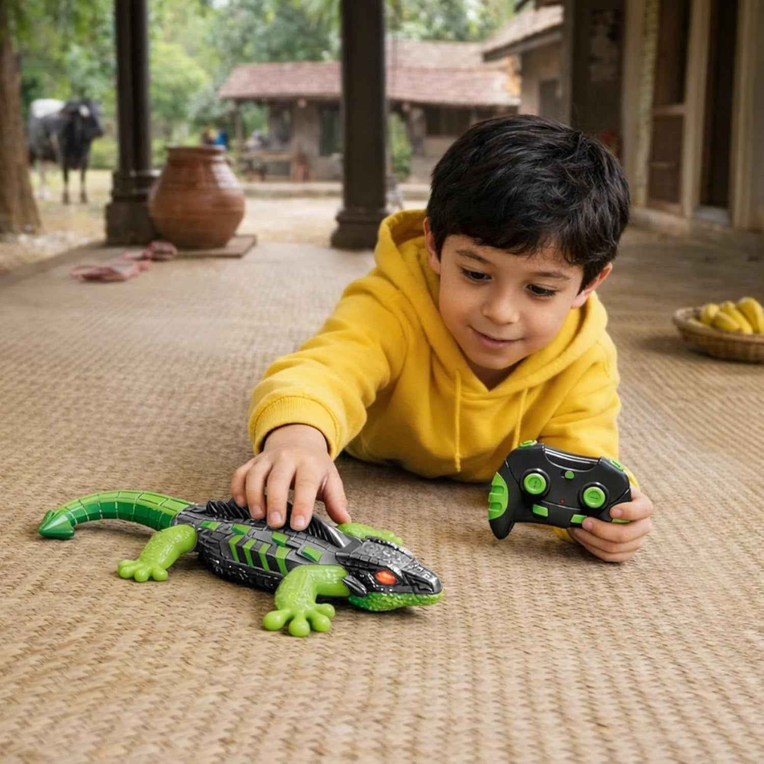 Remote Control Wall Climbing Gecko Toy